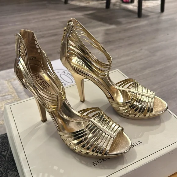 Gold strapped high heels with zippered back. - Picture 3 of 6
